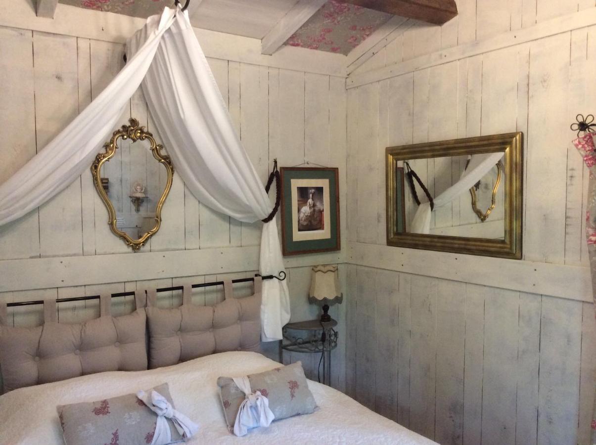 Les Rocailles De La Reine Bed & Breakfast Lamonzie-Montastruc Dış mekan fotoğraf
