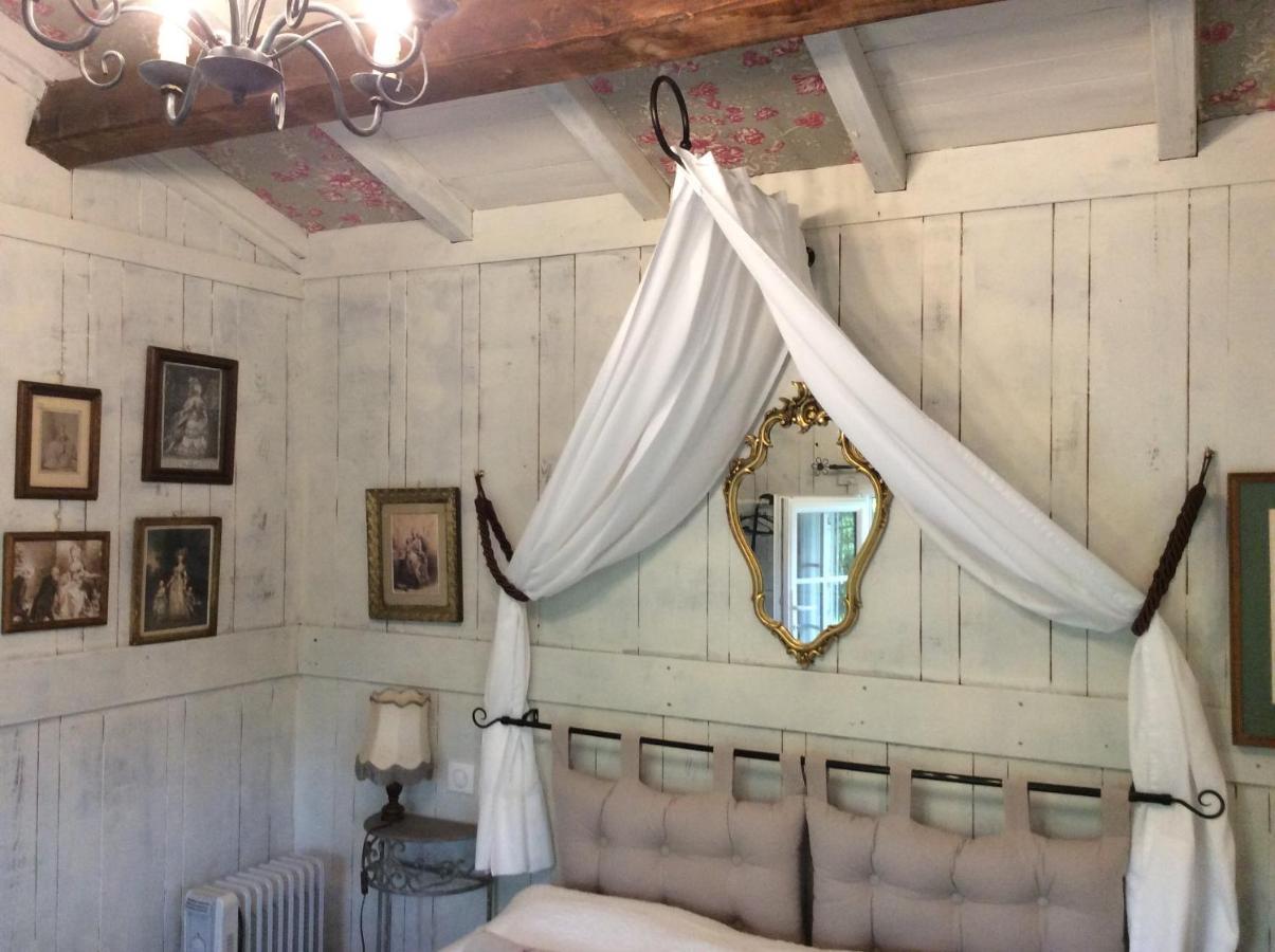Les Rocailles De La Reine Bed & Breakfast Lamonzie-Montastruc Dış mekan fotoğraf