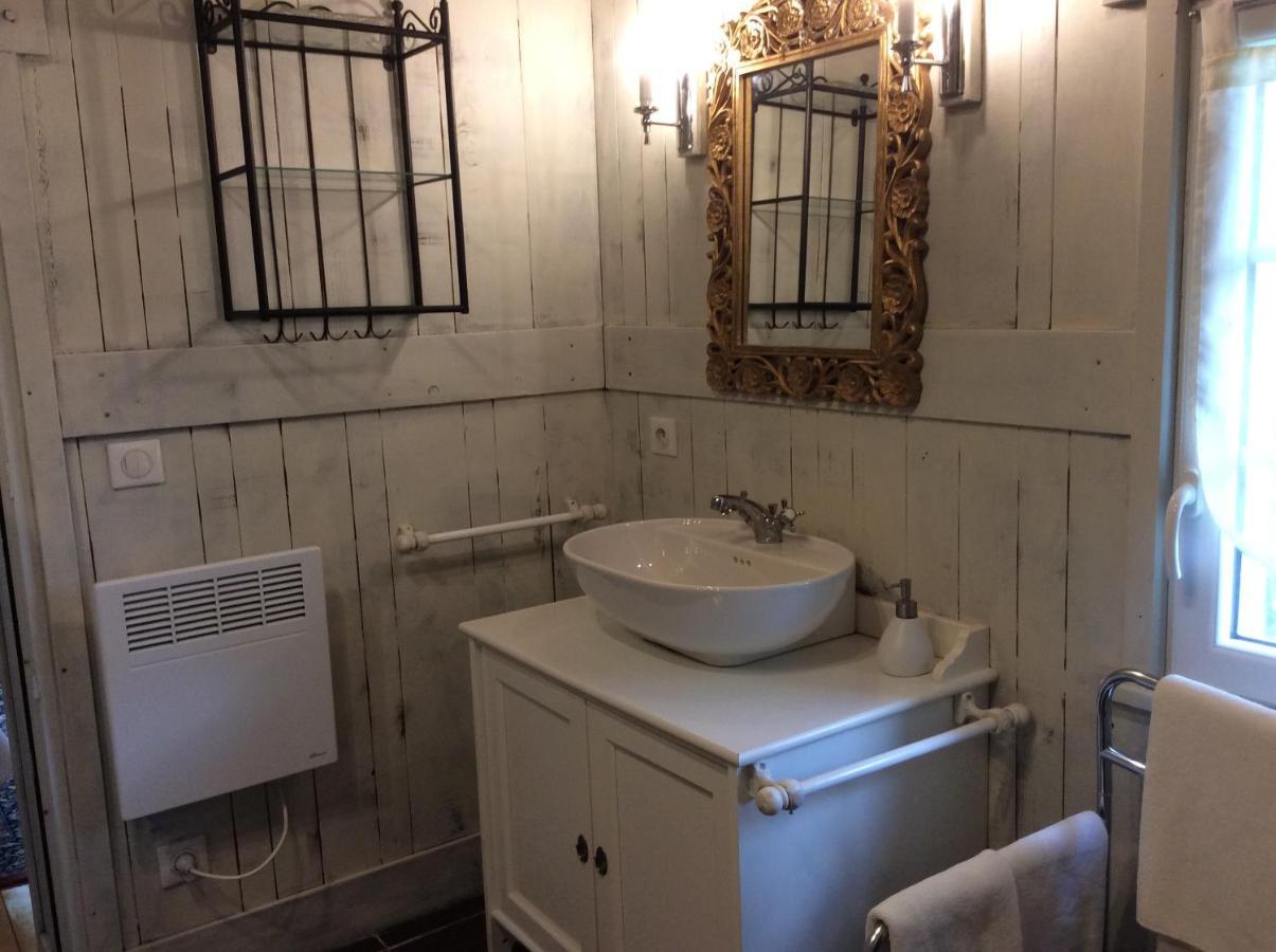 Les Rocailles De La Reine Bed & Breakfast Lamonzie-Montastruc Dış mekan fotoğraf
